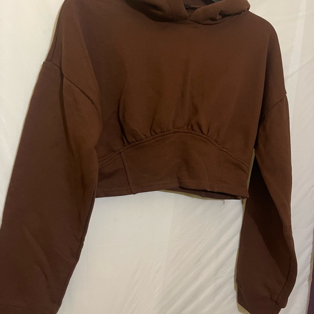 Forever21 Brown cropped zip side hoodie size L